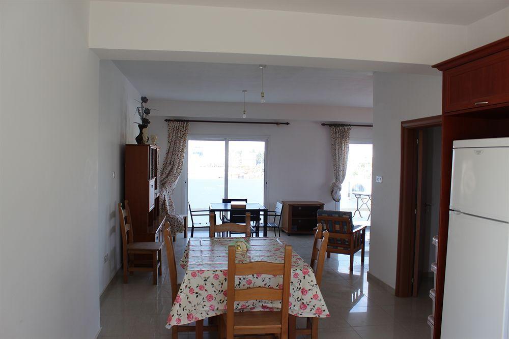 Galatia'S Court Lejlighed Paphos Eksteriør billede